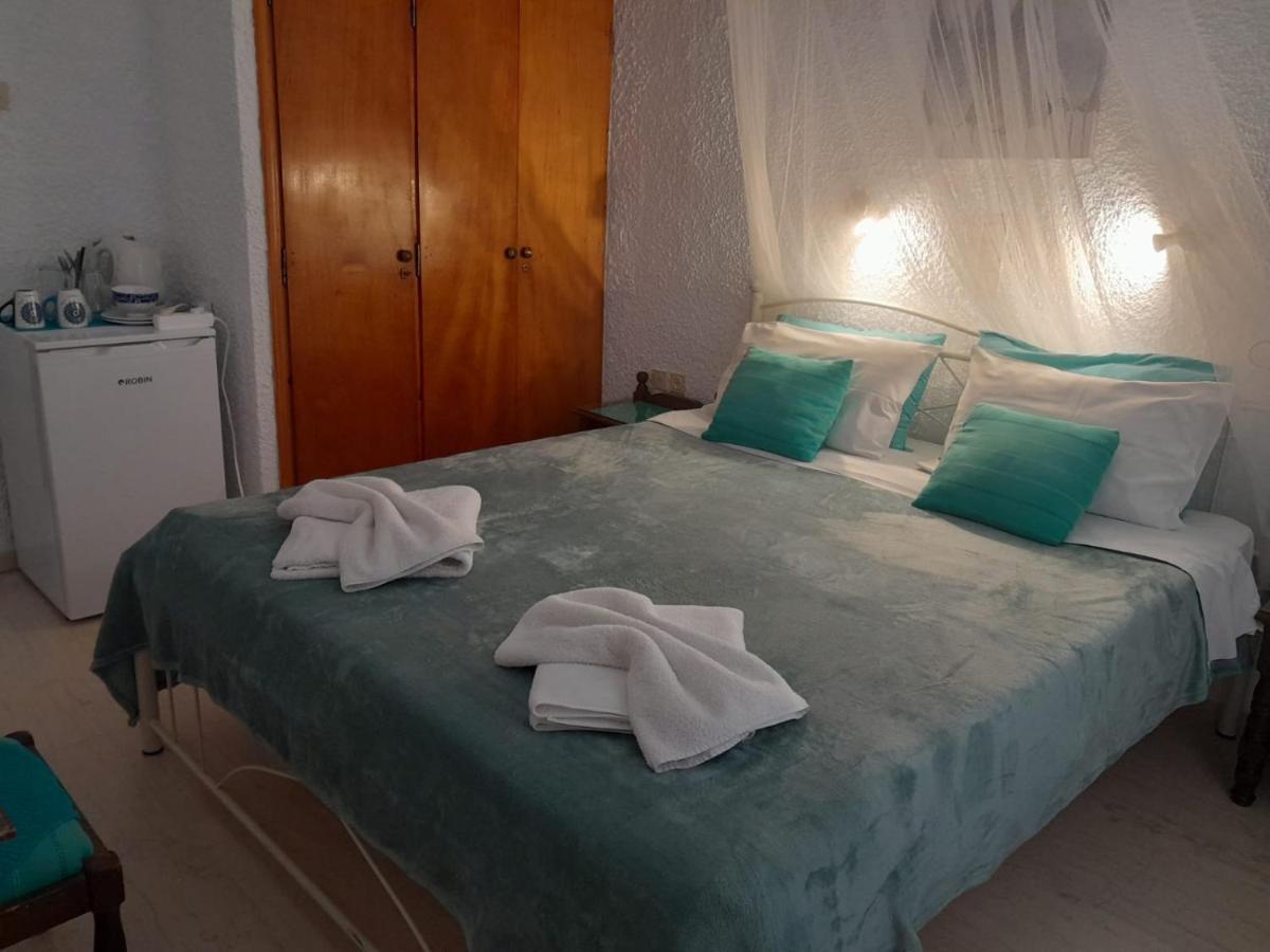 Artemis Rooms Agia Marina  Экстерьер фото