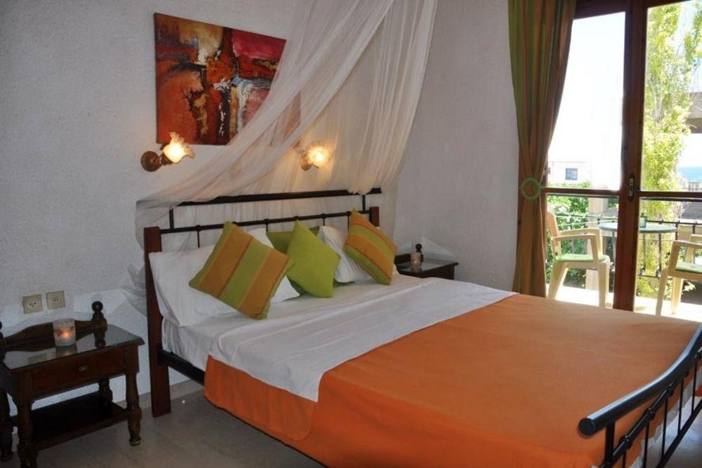 Artemis Rooms Agia Marina  Экстерьер фото