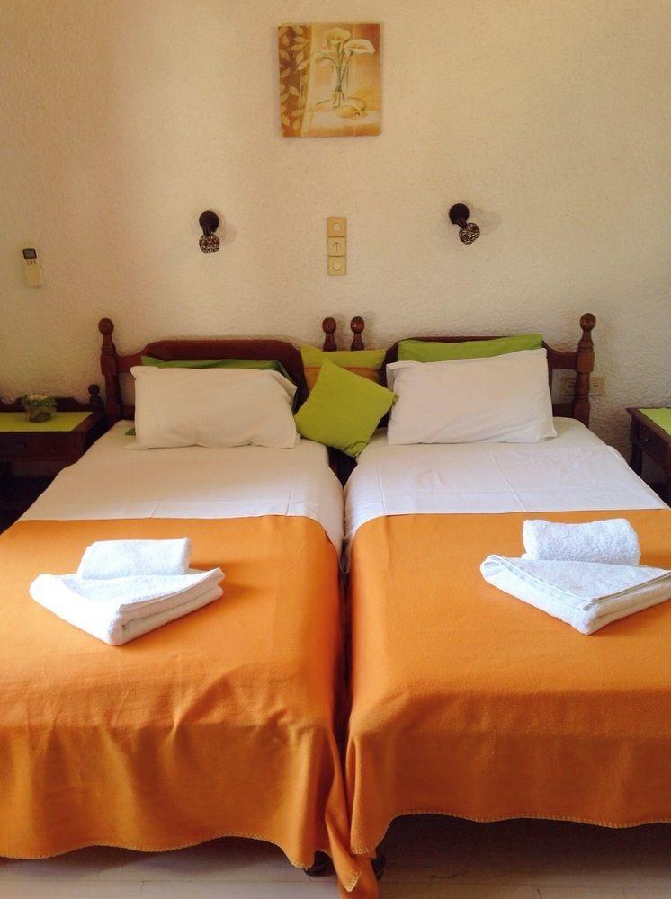 Artemis Rooms Agia Marina  Экстерьер фото