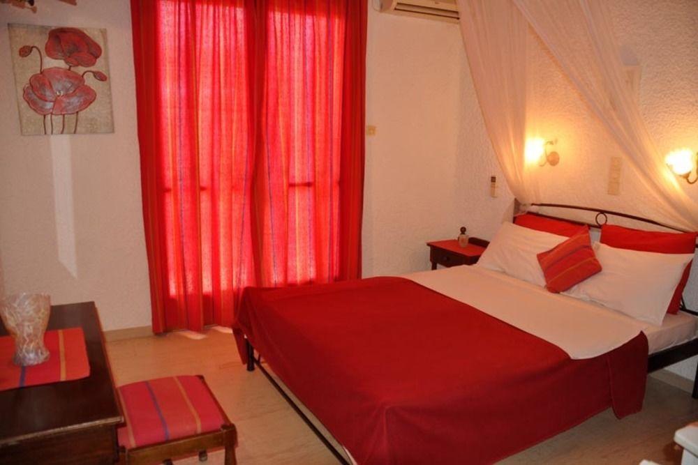 Artemis Rooms Agia Marina  Экстерьер фото