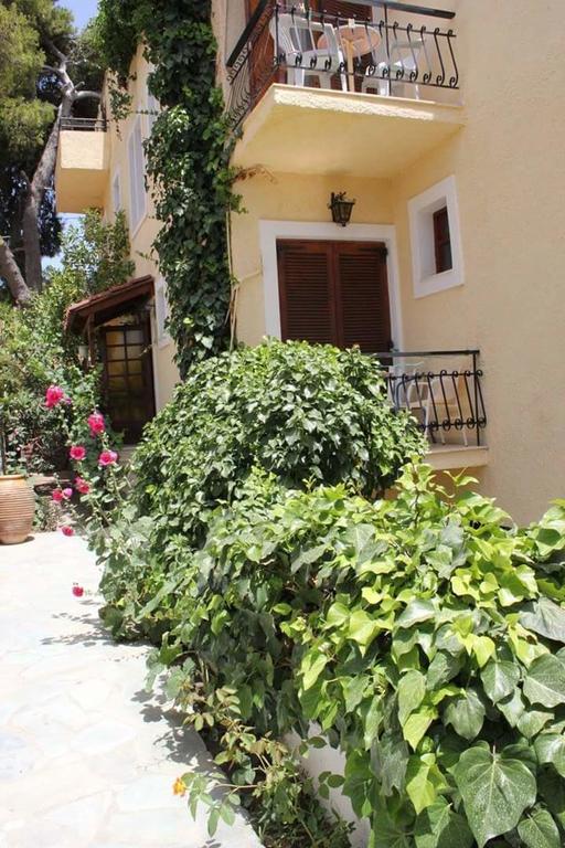 Artemis Rooms Agia Marina  Экстерьер фото