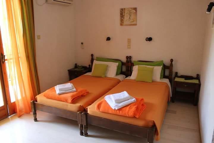 Artemis Rooms Agia Marina  Экстерьер фото
