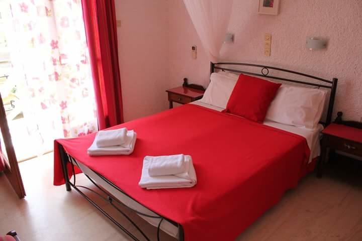 Artemis Rooms Agia Marina  Экстерьер фото